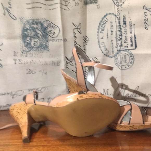 Next shrimp patent sandal - Picture 4 of 5